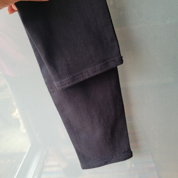 New Express Jeans Women’s Mid Rise Leggings Size 2P- Black Zip Pockets Stretch - Picture 6 of 7